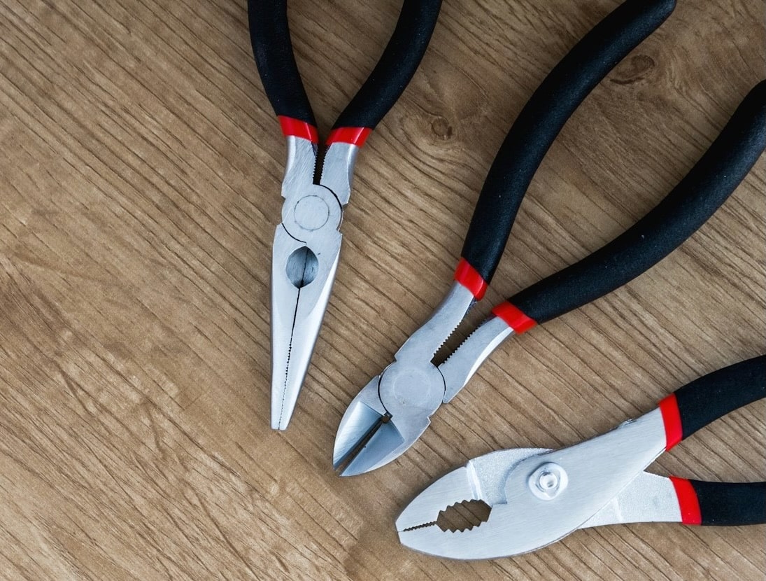 Database activity monitoring tool is symbolized with some actual tools. The writer was playing with words.