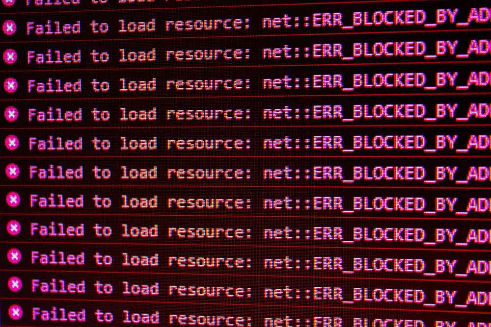 A screen full of SQL Server blocking messages.